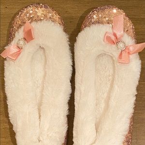 OOOH GEEZ (M) size 7-8 Pink Sequins Slippers